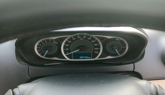 2017 Ford Figo Aspire TITANIUM 1.2 PETROL, Petrol, Manual, 40,742 km, interior