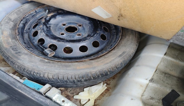 2015 Hyundai Verna FLUIDIC 4S 1.6 VTVT SX, Petrol, Manual, 80,251 km, tyre