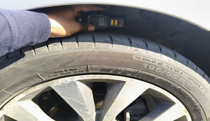 2015 Hyundai Verna FLUIDIC 4S 1.6 VTVT SX, Petrol, Manual, 80,251 km, tyre