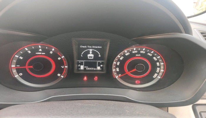 2019 Mahindra XUV300 W8 1.2 PETROL, Petrol, Manual, 68,005 km, interior