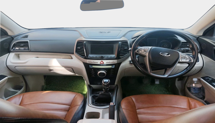 2019 Mahindra XUV300 W8 1.2 PETROL, Petrol, Manual, 68,005 km, interior