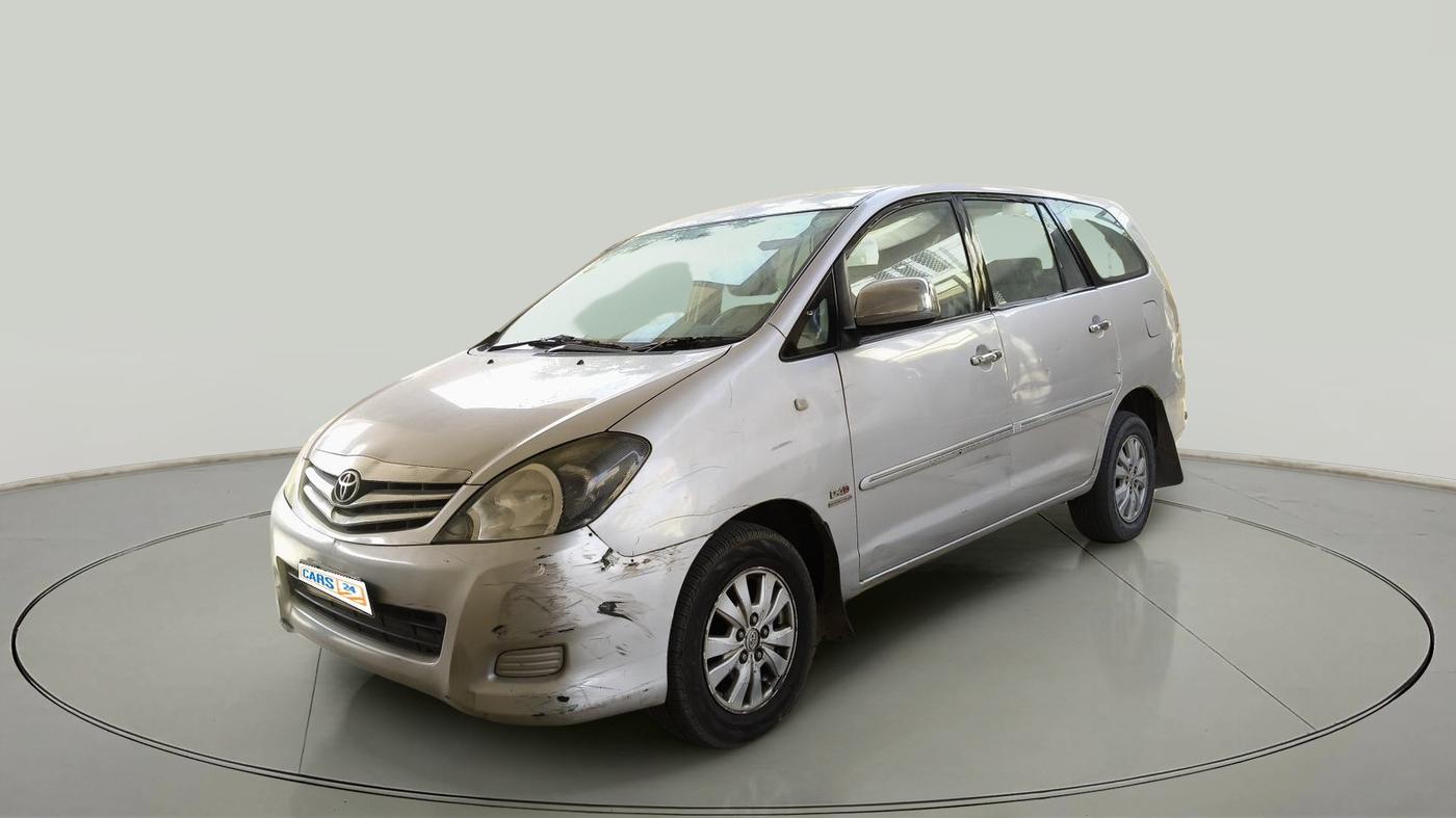 2011 Toyota Innova V 2.5 8 STR, Diesel, Manual, 2,41,415 km, exterior