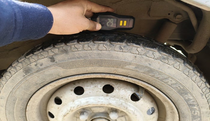 2011 Maruti Wagon R 1.0 LXI, Petrol, Manual, 78,841 km, tyre