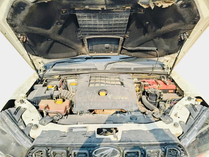 2016 Mahindra Scorpio S6 PLUS INTELLI-HYBRID, Diesel, Manual, 1,20,304 km, exterior