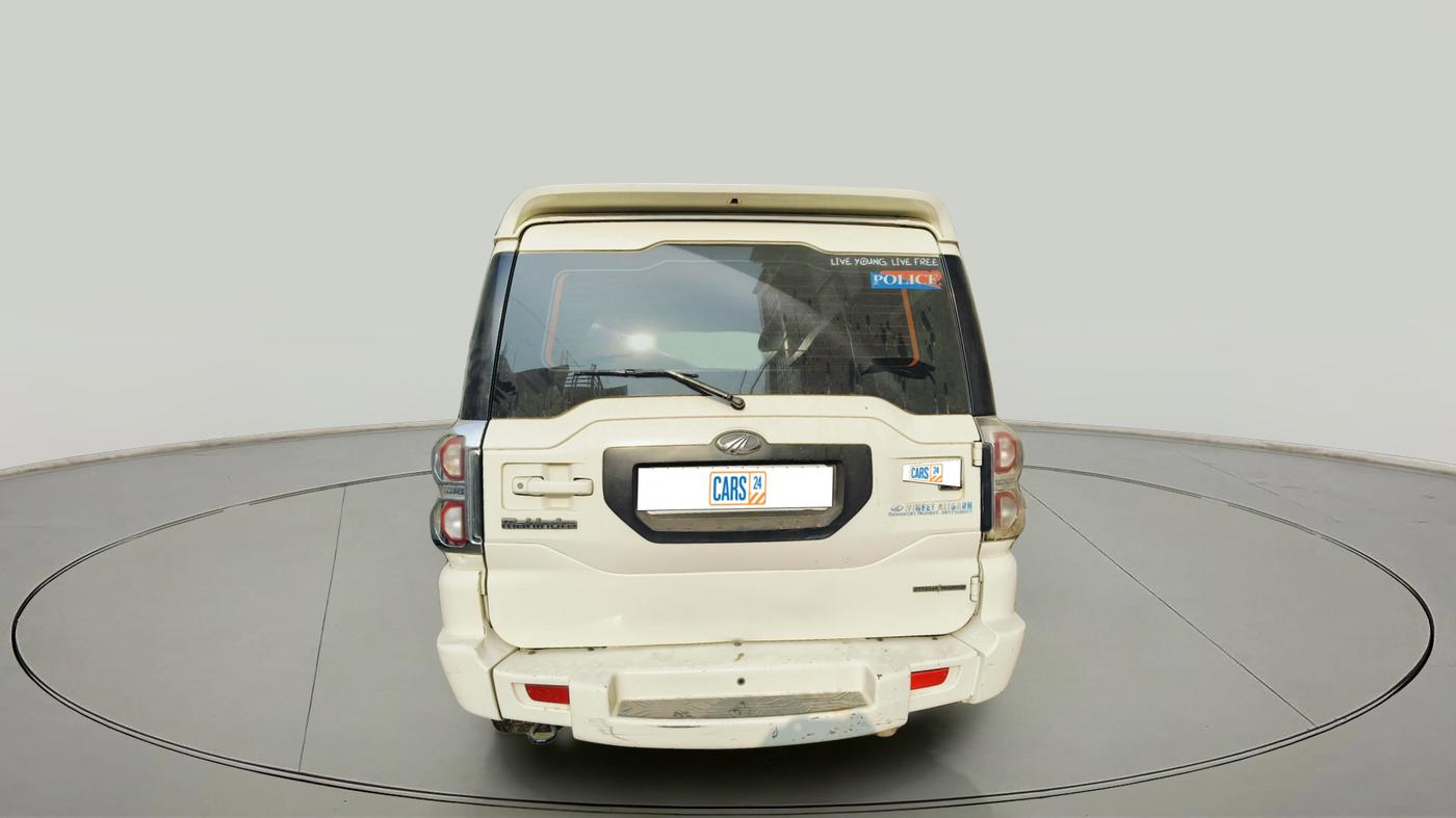 2016 Mahindra Scorpio S6 PLUS INTELLI-HYBRID, Diesel, Manual, 1,20,304 km, exterior