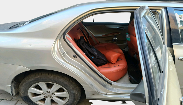 2010 Toyota Corolla Altis GL PETROL, Petrol, Manual, 83,291 km, interior
