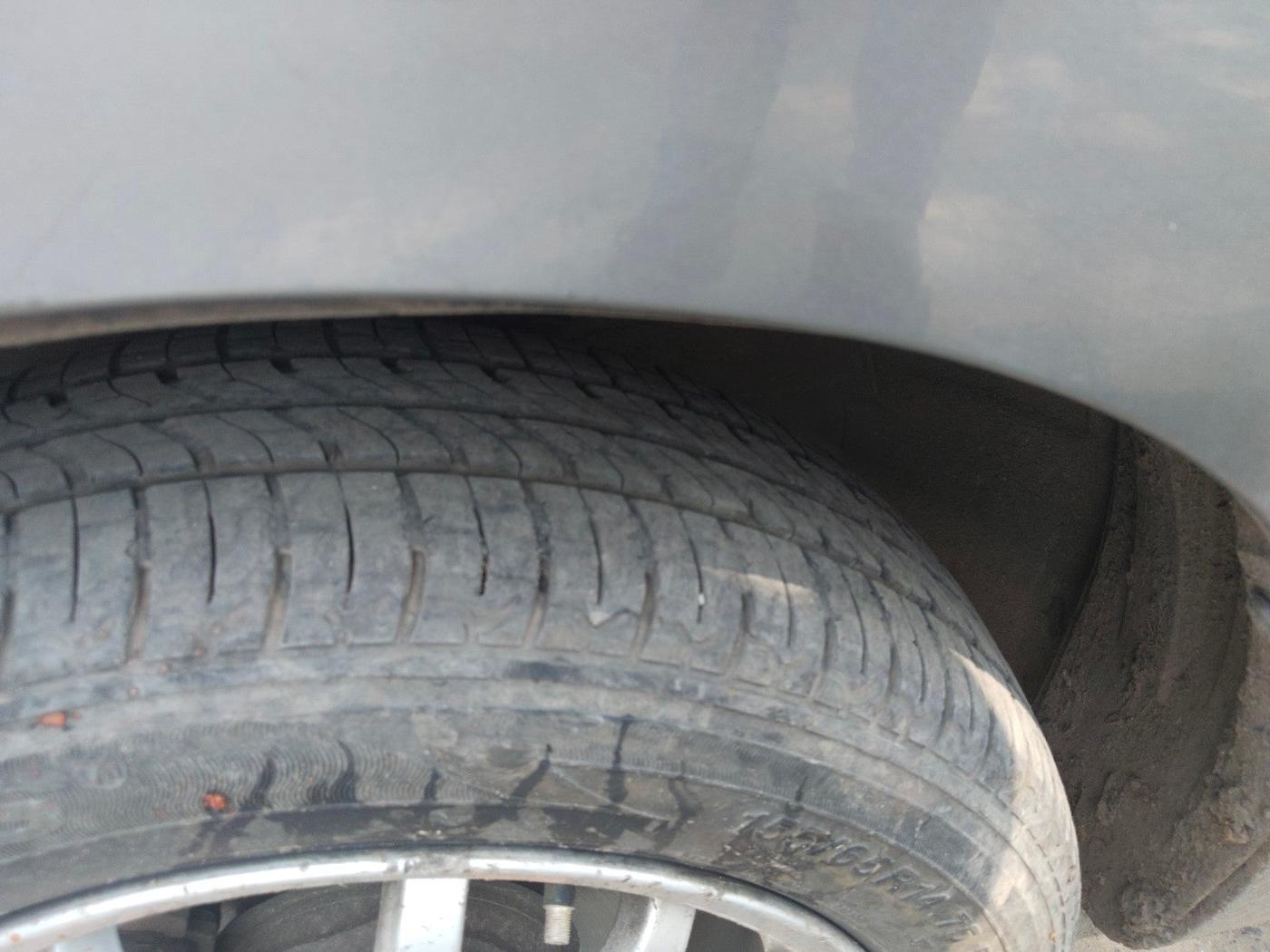 2017 Maruti Wagon R 1.0 VXI AMT, Petrol, Automatic, 45,472 km, tyre