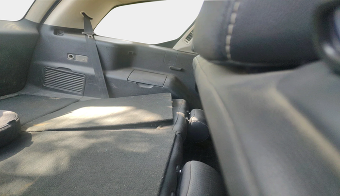 2018 Tata Hexa XTA 4X2 7 STR, Diesel, Automatic, 1,22,315 km, interior