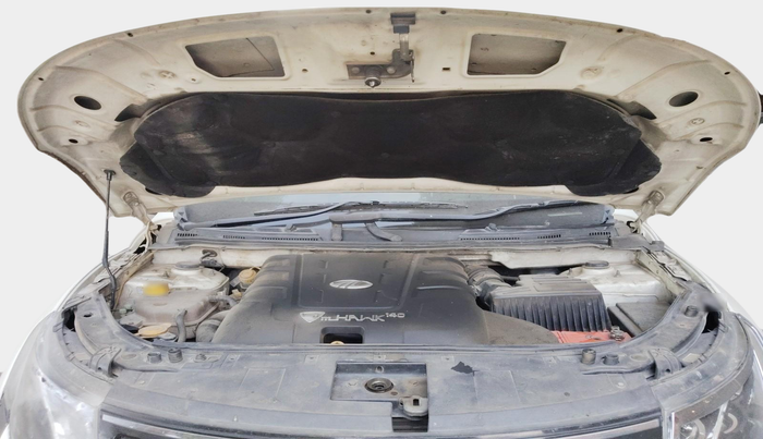 2015 Mahindra XUV500 W6, Diesel, Manual, 98,950 km, exterior