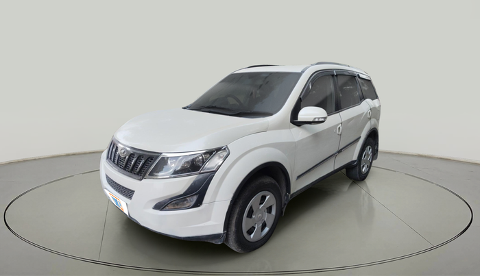 2015 Mahindra XUV500 W6, Diesel, Manual, 98,950 km, exterior