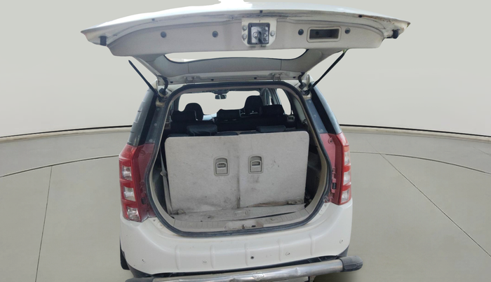 2015 Mahindra XUV500 W6, Diesel, Manual, 98,950 km, exterior