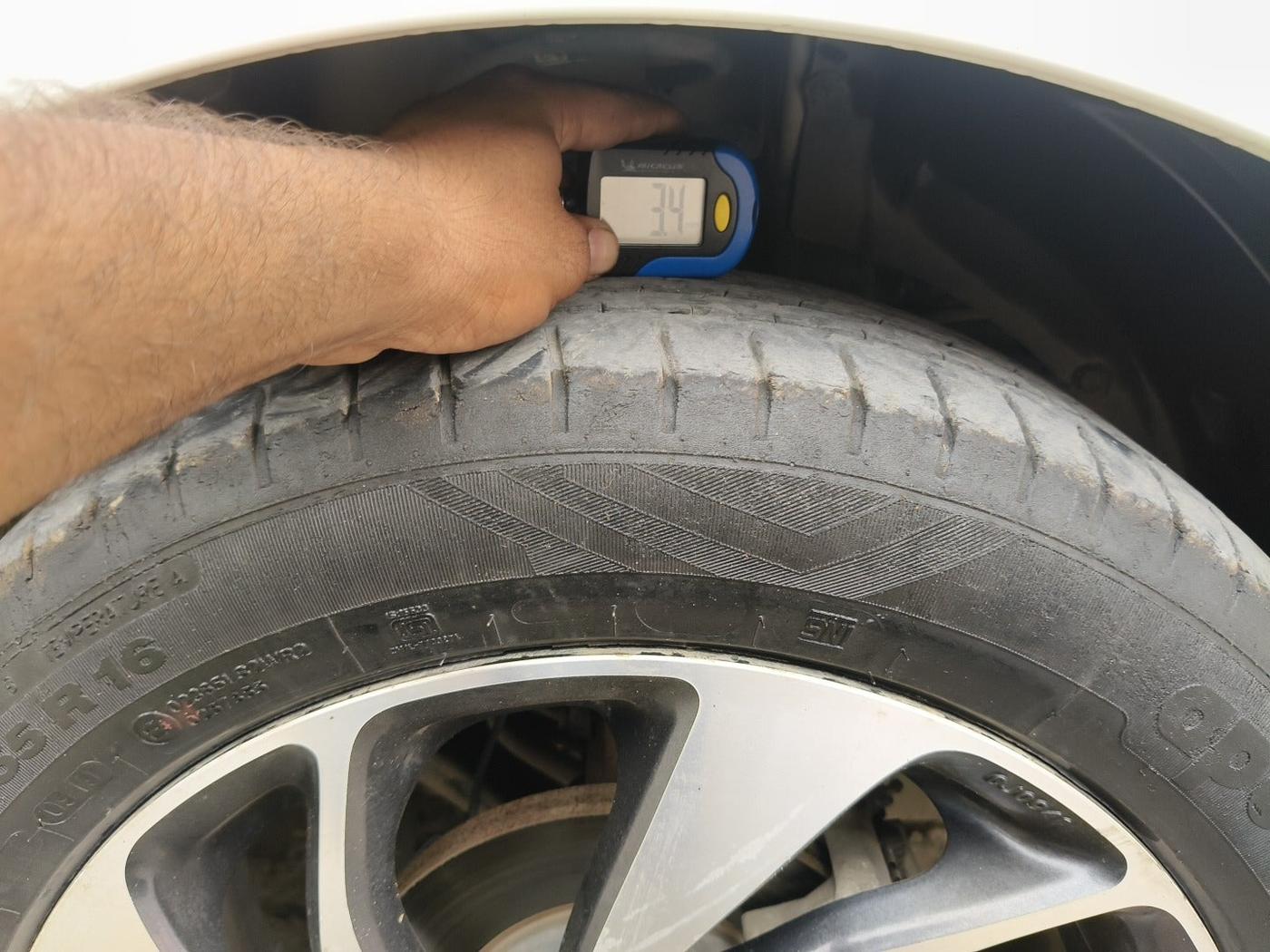 2019 Maruti Baleno ZETA PETROL 1.2, Petrol, Manual, 40,206 km, tyre