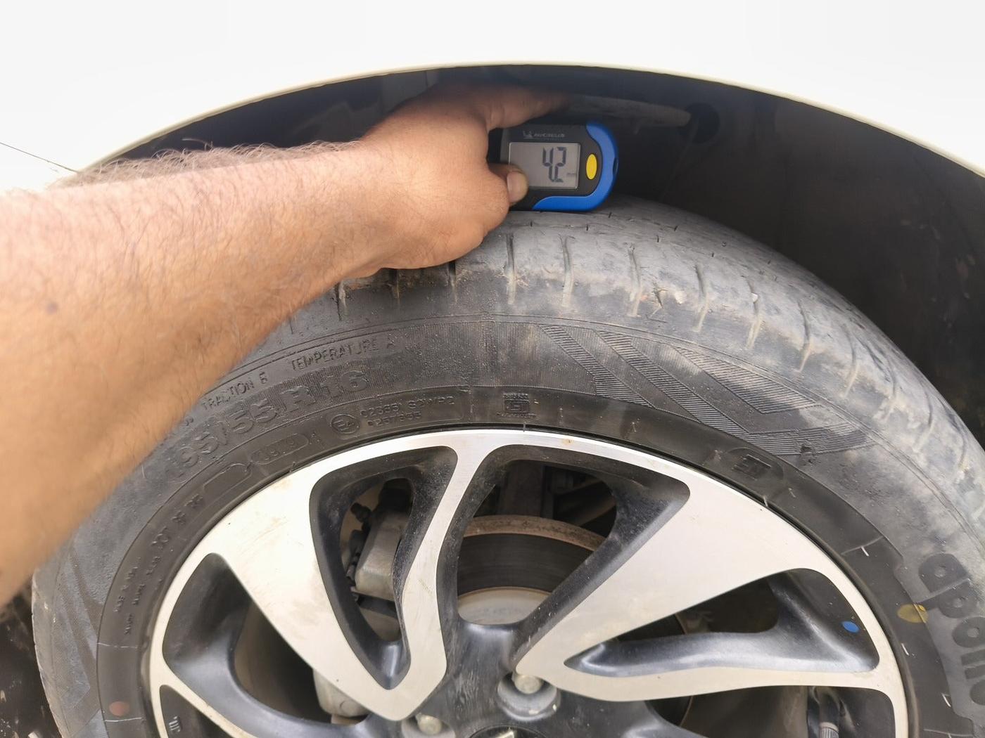 2019 Maruti Baleno ZETA PETROL 1.2, Petrol, Manual, 40,206 km, tyre