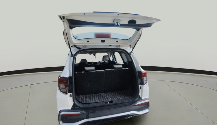 2023 KIA CARENS PRESTIGE 1.5 PETROL 7 STR, Petrol, Manual, 32,268 km, exterior