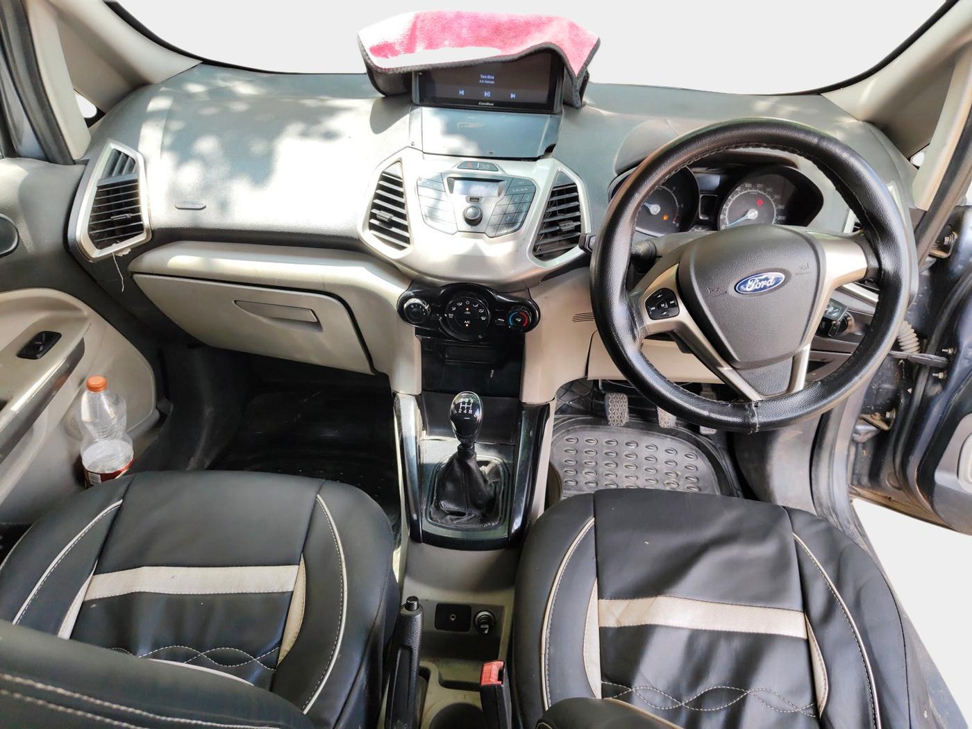 2015 Ford Ecosport TREND 1.5L DIESEL, Diesel, Manual, 1,08,000 km, interior