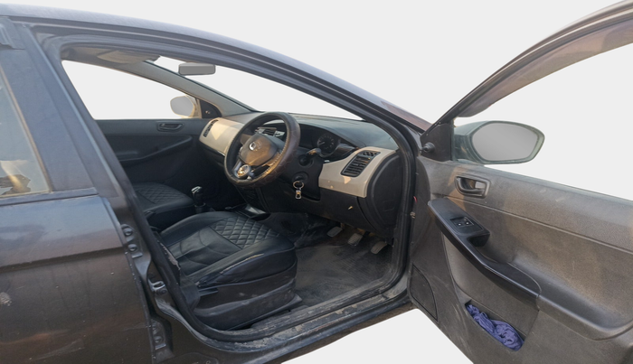 2016 Tata Zest XE 75PS DIESEL, Diesel, Manual, 1,38,589 km, interior