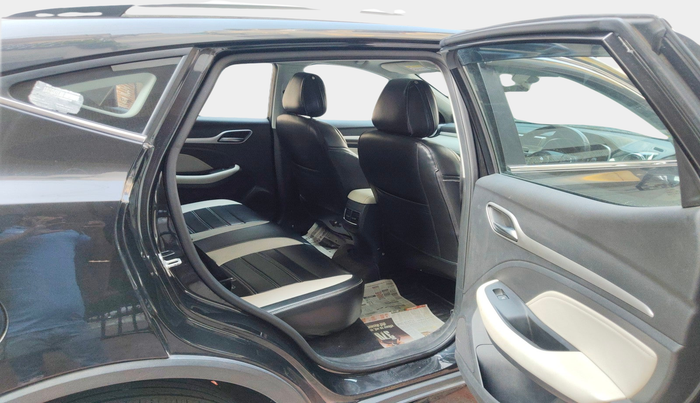 2023 MG ASTOR SMART 1.5 CVT, Petrol, Automatic, 22,304 km, interior