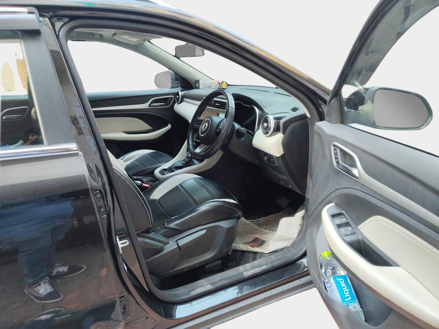 2023 MG ASTOR SMART 1.5 CVT, Petrol, Automatic, 22,304 km, interior