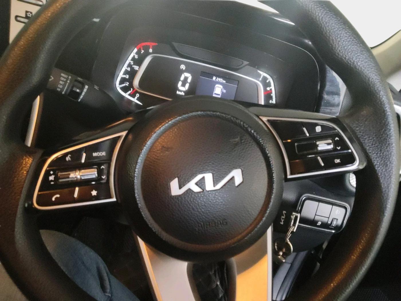 2023 KIA SONET HTK PLUS 1.2, Petrol, Manual, 39,308 km, interior