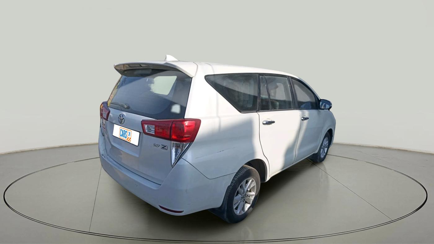 2017 Toyota Innova Crysta 2.7 ZX AT 7 STR, Petrol, Automatic, 1,92,843 km, exterior