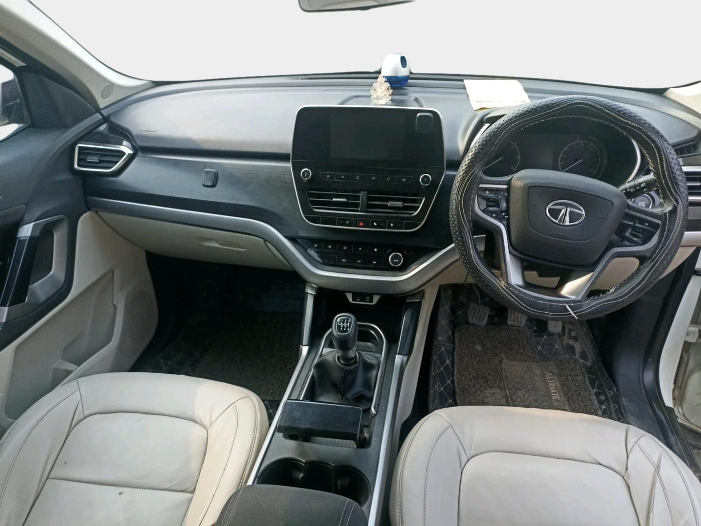 2021 Tata Safari XT PLUS, Diesel, Manual, 55,001 km, interior