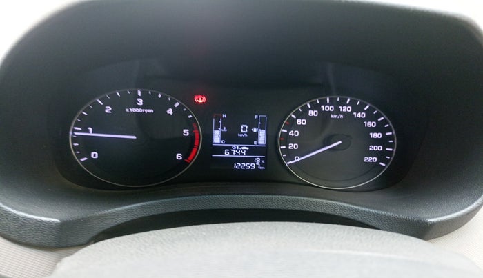 2017 Hyundai Creta SX 1.6 DIESEL, Diesel, Manual, 1,22,597 km, interior