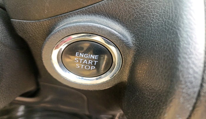 2019 Toyota Innova Crysta 2.8 ZX AT 7 STR, Diesel, Automatic, 1,25,438 km, interior