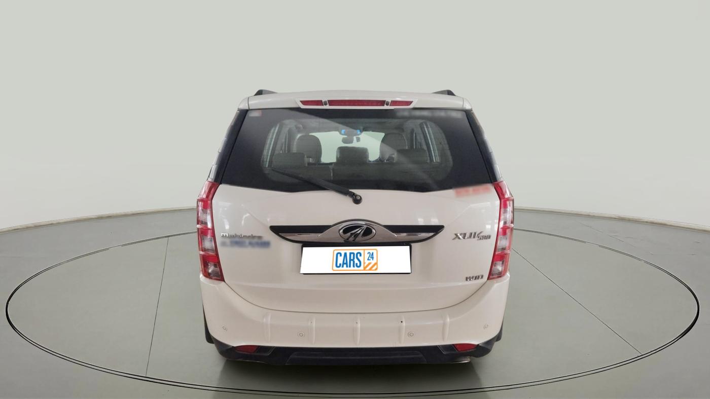 2017 Mahindra XUV500 W10, Diesel, Manual, 78,684 km, exterior