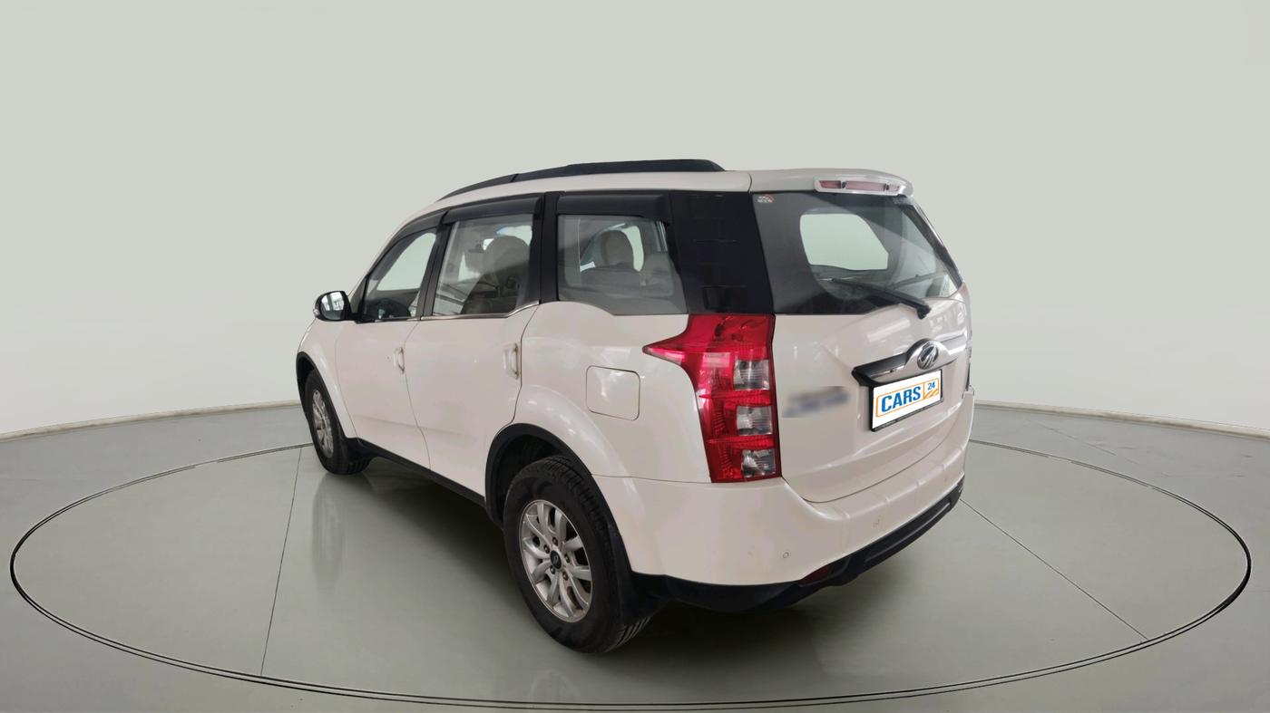 2017 Mahindra XUV500 W10, Diesel, Manual, 78,684 km, exterior