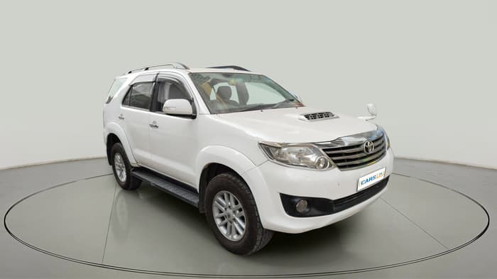 2013 Toyota Fortuner 3.0 4X2 MT, Diesel, Manual, 1,47,921 km, exterior