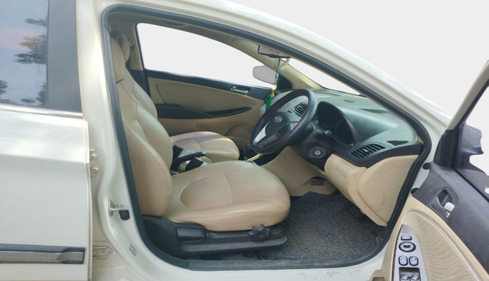 2016 Hyundai Verna 1.6 VTVT SX AT, Petrol, Automatic, 56,560 km, interior