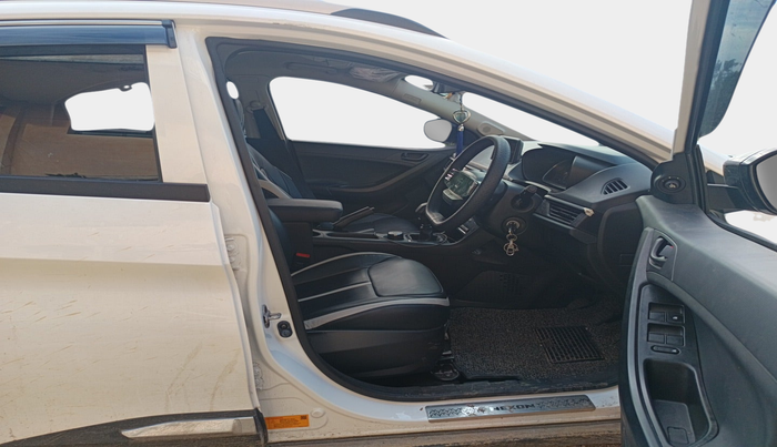 2024 Tata NEXON SMART+ 1.2 PETROL, Petrol, Manual, 9,324 km, interior