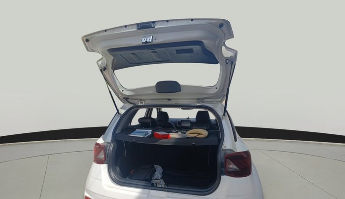 2020 Hyundai VENUE SX 1.5 CRDI, Diesel, Manual, 82,998 km, exterior