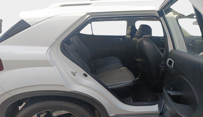 2020 Hyundai VENUE SX 1.5 CRDI, Diesel, Manual, 82,998 km, interior