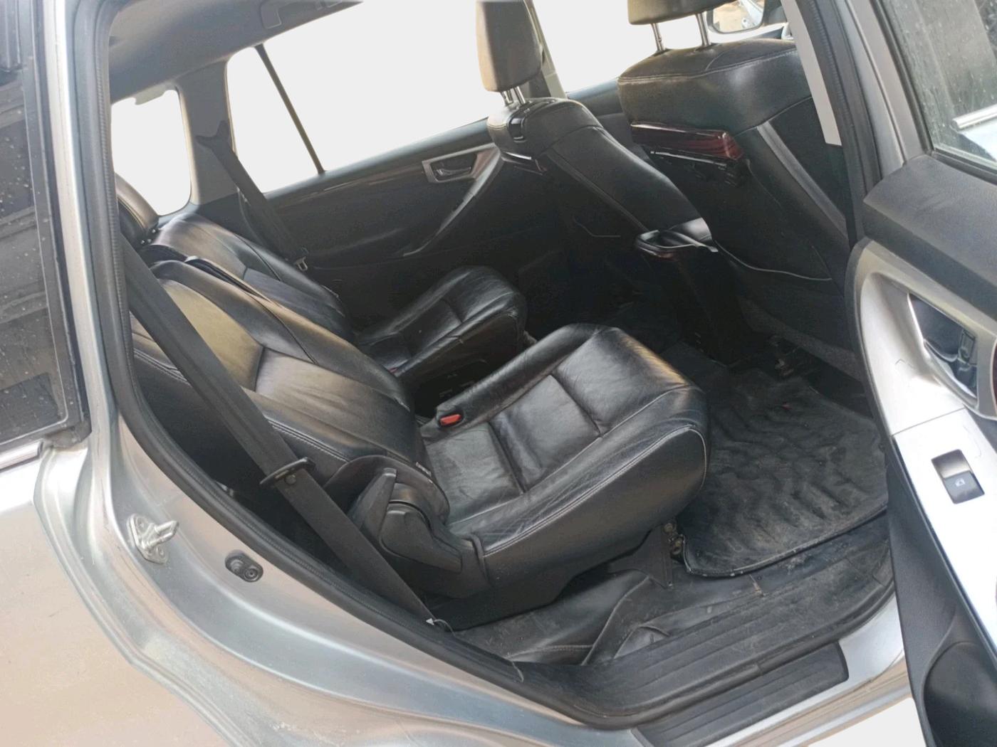 2016 Toyota Innova Crysta 2.4 ZX 7 STR, Diesel, Manual, 2,30,695 km, interior