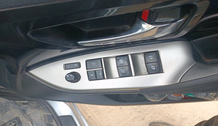 2016 Toyota Innova Crysta 2.4 ZX 7 STR, Diesel, Manual, 2,30,695 km, interior