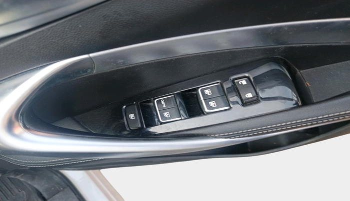 2020 MG HECTOR SHARP 2.0 DIESEL, Diesel, Manual, 1,98,712 km, interior