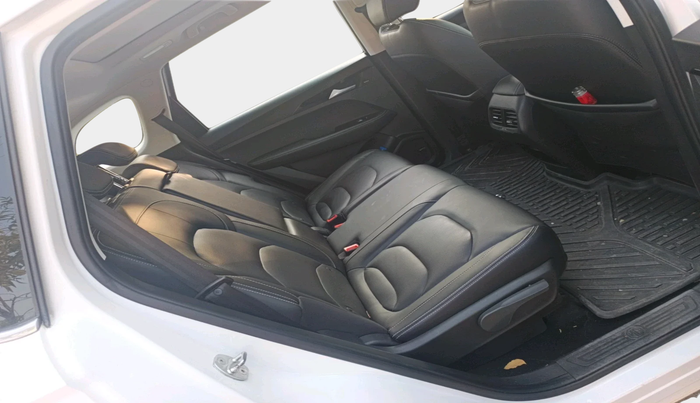 2020 MG HECTOR SHARP 2.0 DIESEL, Diesel, Manual, 1,98,712 km, interior