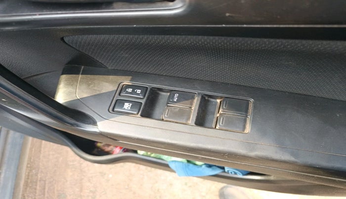 2021 Maruti Vitara Brezza VXI, Petrol, Manual, 1,13,040 km, interior