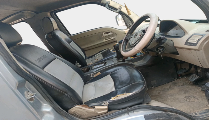 2011 Tata Venture GX 8 STR, Diesel, Manual, 1,49,325 km, interior