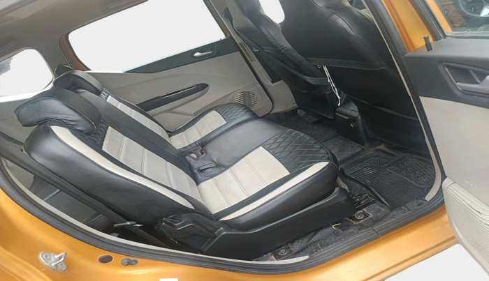 2020 Renault TRIBER RXZ, Petrol, Manual, 95,141 km, interior