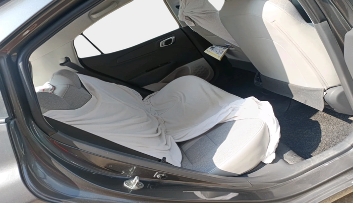 2022 Hyundai GRAND I10 NIOS SPORTZ 1.2 KAPPA VTVT, Petrol, Manual, 33,469 km, interior