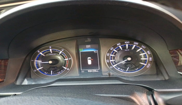 2020 Toyota Innova Crysta 2.4 VX 7 STR, Diesel, Manual, 98,438 km, interior