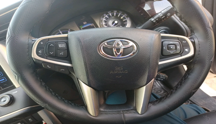 2020 Toyota Innova Crysta 2.4 VX 7 STR, Diesel, Manual, 98,438 km, interior