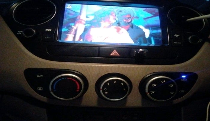 2016 Hyundai Grand i10 SPORTZ 1.2 KAPPA VTVT, Petrol, Manual, 28,010 km, interior