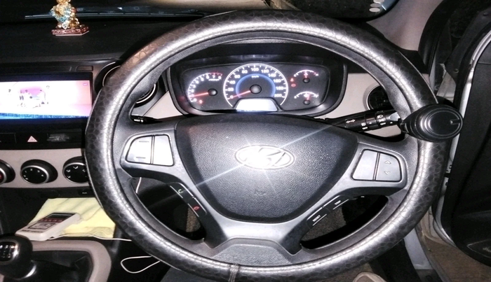 2016 Hyundai Grand i10 SPORTZ 1.2 KAPPA VTVT, Petrol, Manual, 28,010 km, interior