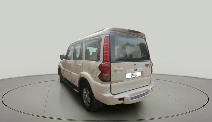 2014 Mahindra Scorpio VLX 2WD AT BS-III, Diesel, Automatic, 1,41,555 km, exterior