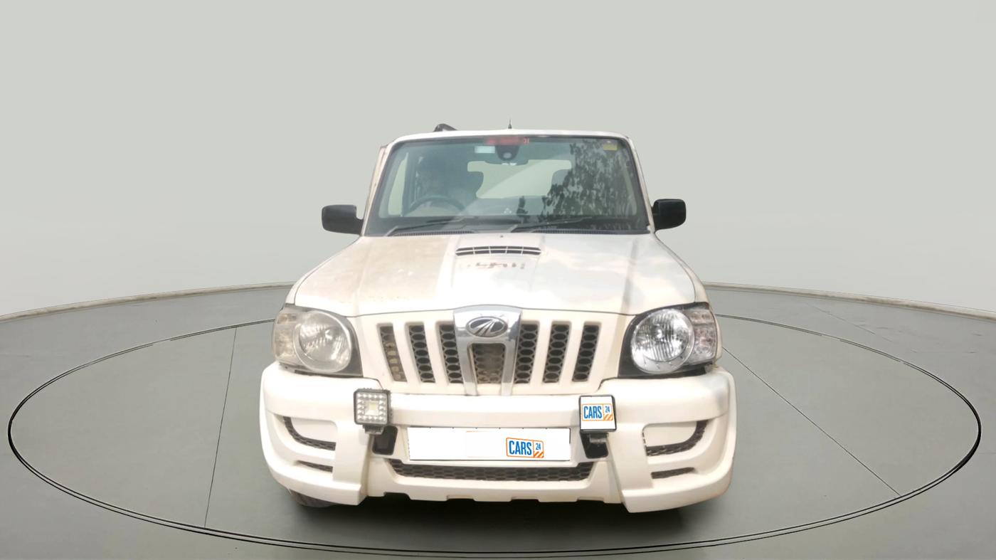 2014 Mahindra Scorpio VLX 2WD AT BS-III, Diesel, Automatic, 1,41,555 km, exterior