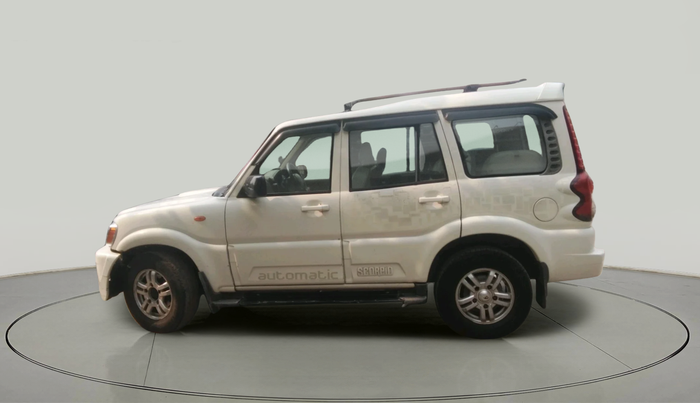 2014 Mahindra Scorpio VLX 2WD AT BS-III, Diesel, Automatic, 1,41,555 km, exterior