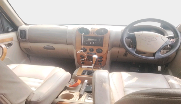 2014 Mahindra Scorpio VLX 2WD AT BS-III, Diesel, Automatic, 1,41,555 km, interior